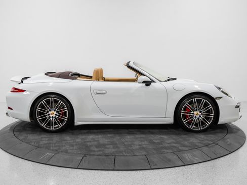 Used 2016 Porsche 911 Carrera 4S image 11