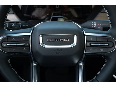 New 2026 GMC Acadia Denali Ultimate w/ LPO, Floor Liner Package AWD/4WD image 18