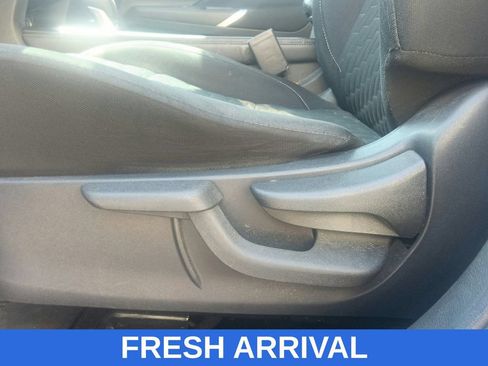 Used 2021 Nissan Kicks SV FWD image 19