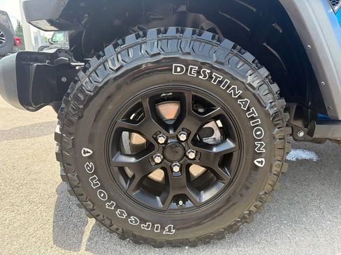 Used 2023 Jeep Wrangler Sport AWD/4WD image 12