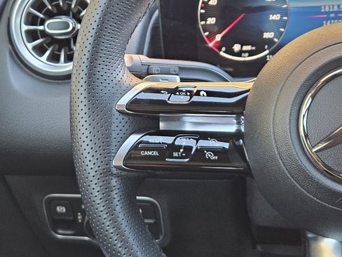 Certified 2024 Mercedes-Benz GLB 250 image 28