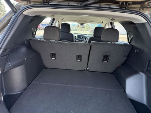 Used 2023 Chevrolet Equinox LT image 23