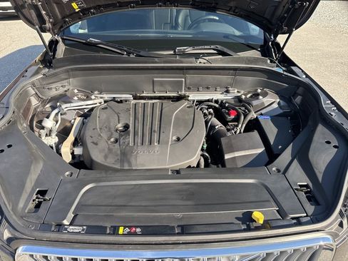Used 2024 Volvo XC90 B5 Core image 36