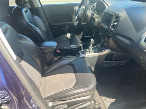 Used 2017 Jeep Compass Latitude w/ Popular Equipment Group AWD/4WD image 10