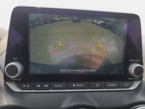 Used 2024 Nissan Sentra SV FWD image 22