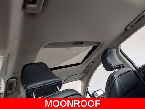 Used 2018 Ford Fusion SE w/ Equipment Group 602A FWD image 13