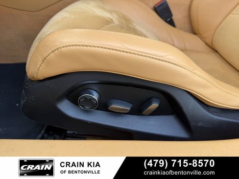 Used 2022 Chevrolet Corvette Stingray Premium Cpe w/ Engine Appearance Package image 11