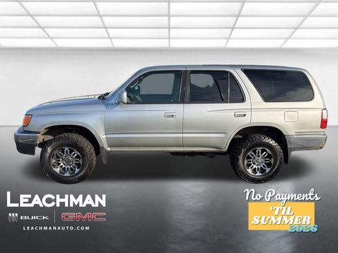 Used 2002 Toyota 4Runner SR5 image 7