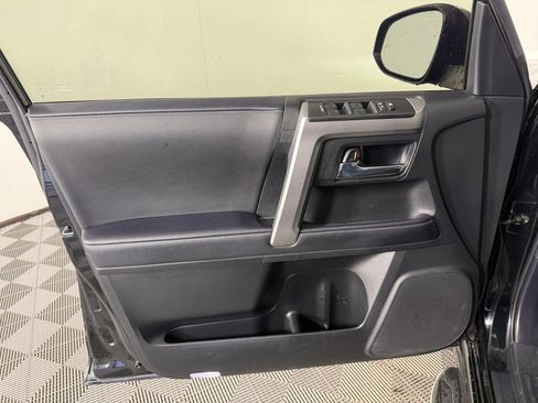 Used 2023 Toyota 4Runner TRD Sport RWD image 12