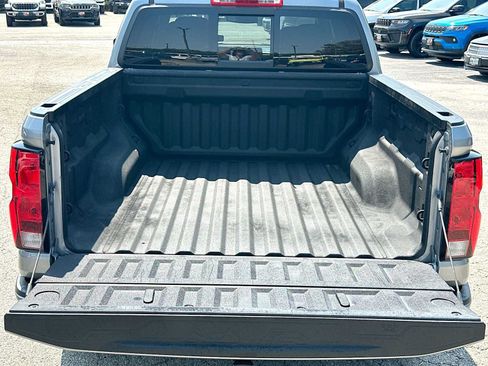 Used 2023 Chevrolet Colorado LT w/ LT Convenience Package II RWD image 28