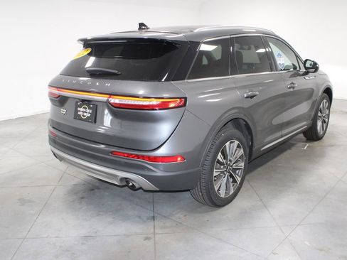 Used 2022 Lincoln Corsair Reserve w/ Elements Package image 9