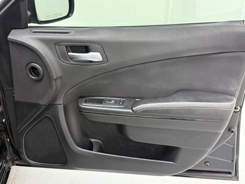 Used 2018 Dodge Charger SXT w/ Blacktop Package image 20
