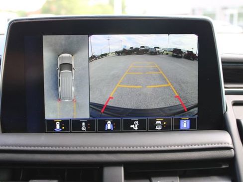 Used 2022 Chevrolet Tahoe LT w/ Luxury Package image 27