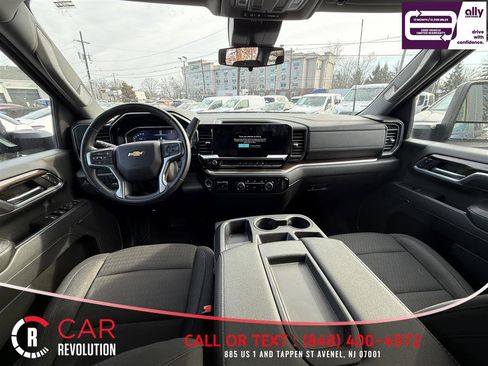 Used 2024 Chevrolet Silverado 2500 LT image 8