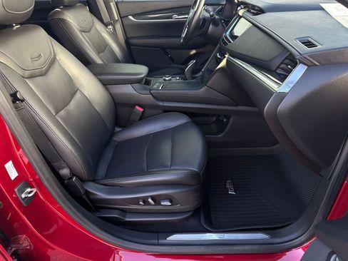 Used 2021 Cadillac XT5 Premium Luxury image 30