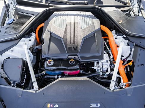 Used 2024 Genesis G80 image 16