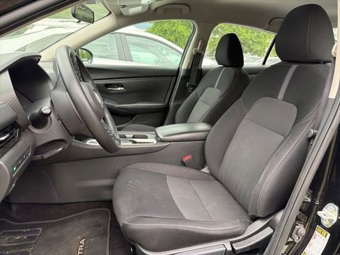 Used 2024 Nissan Sentra SV FWD image 4