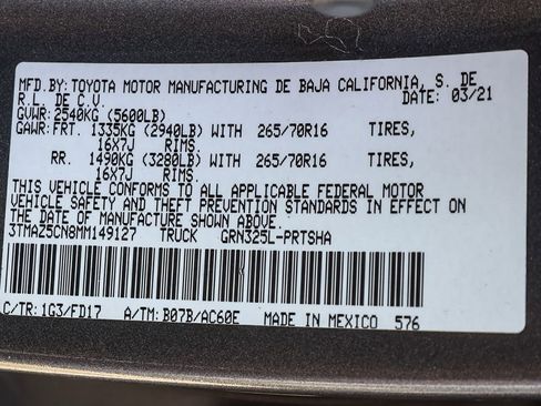 Used 2021 Toyota Tacoma TRD Off-Road image 32