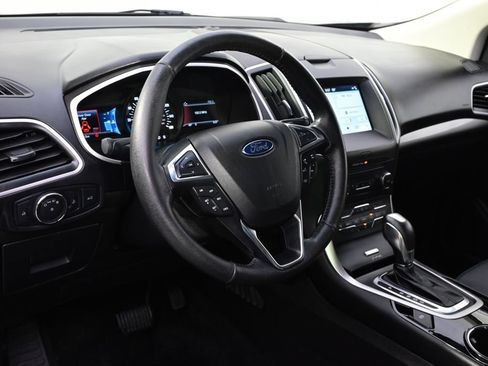 Used 2017 Ford Edge SEL w/ Equipment Group 201A AWD/4WD image 11