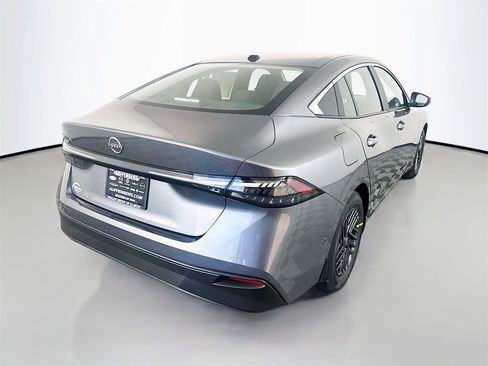 New 2026 Nissan Sentra SV w/ SV Convenience Package FWD image 7