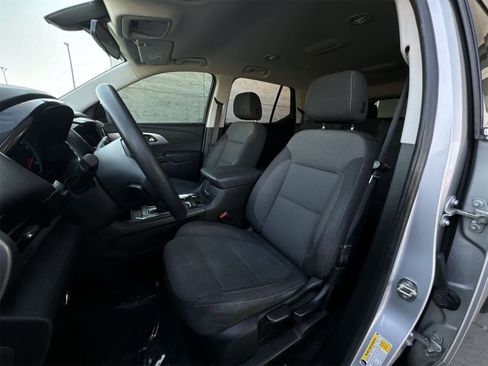 Used 2019 Chevrolet Traverse LS image 16