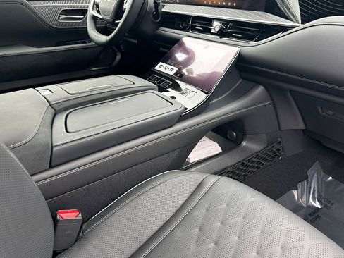 New 2026 INFINITI QX80 Autograph w/ Autograph Exterior Package image 18