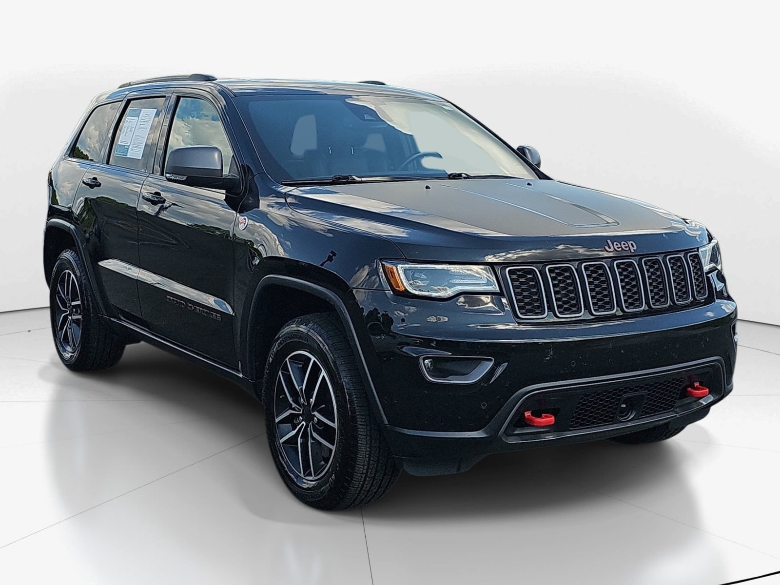 Used 2021 Jeep Grand Cherokee Trailhawk w/ Trailhawk Luxury Group AWD/4WD image 3