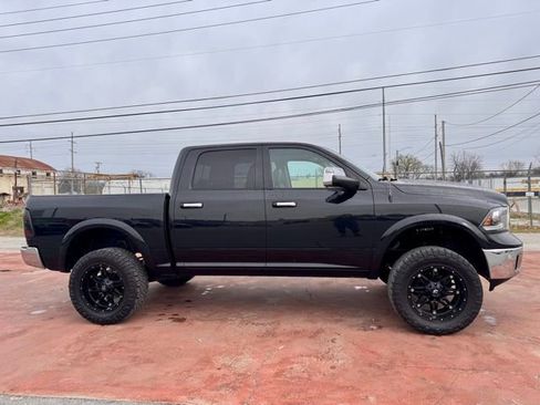 Used 2016 RAM 1500 Laramie w/ Convenience Group image 4