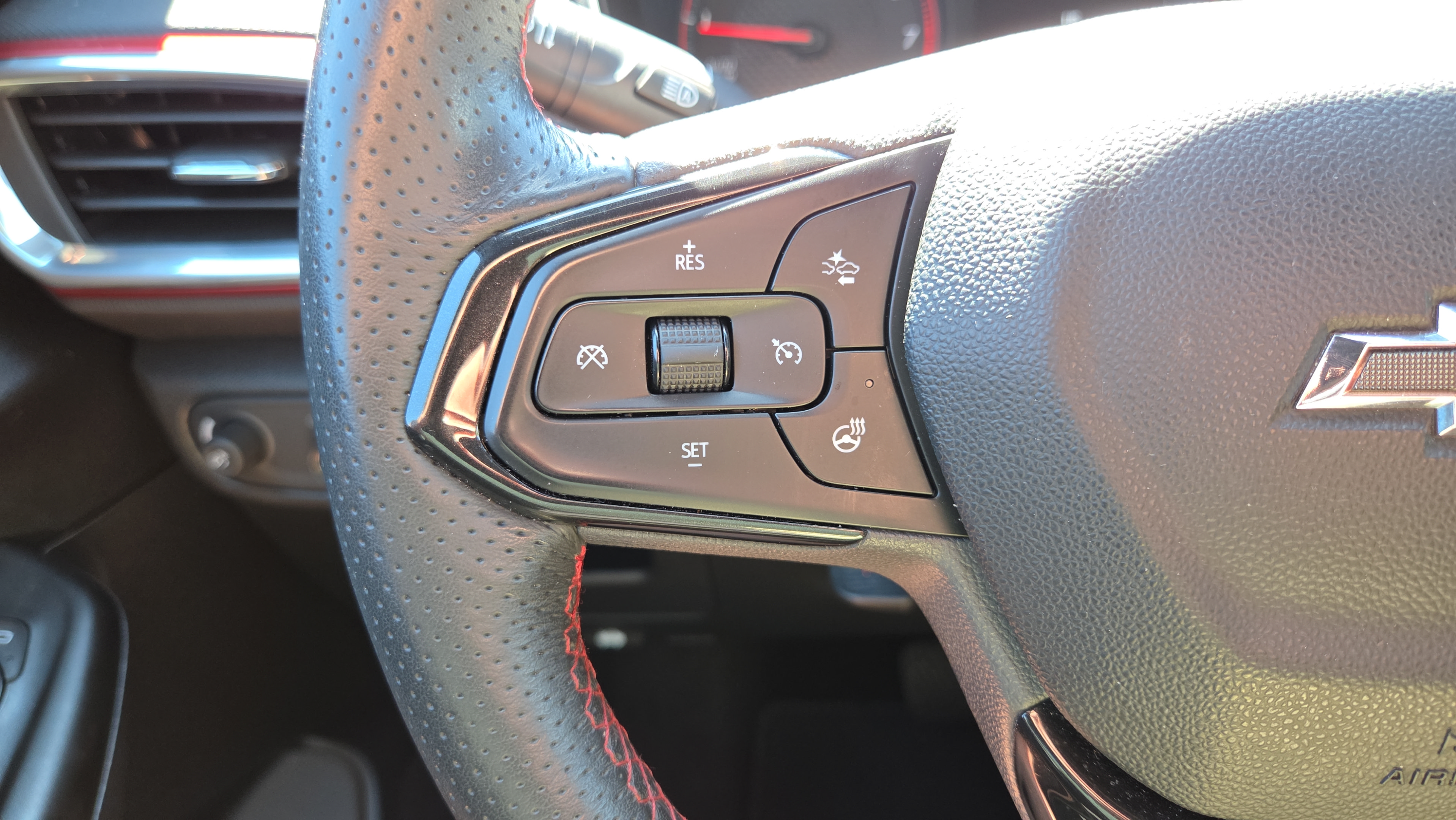 Used 2023 Chevrolet TrailBlazer RS w/ Convenience Package FWD image 26