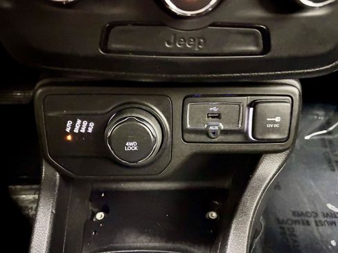 Used 2018 Jeep Renegade Sport w/ Power & Air Group AWD/4WD image 28