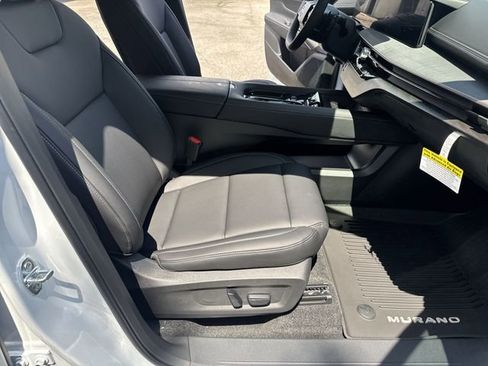 New 2025 Nissan Murano SV image 10