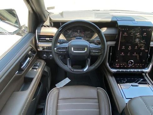 New 2026 GMC Yukon Denali Ultimate w/ LPO, Illumination Package AWD/4WD image 7