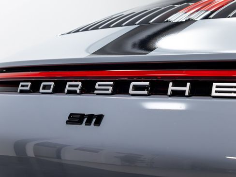 Used 2024 Porsche 911 Carrera image 59