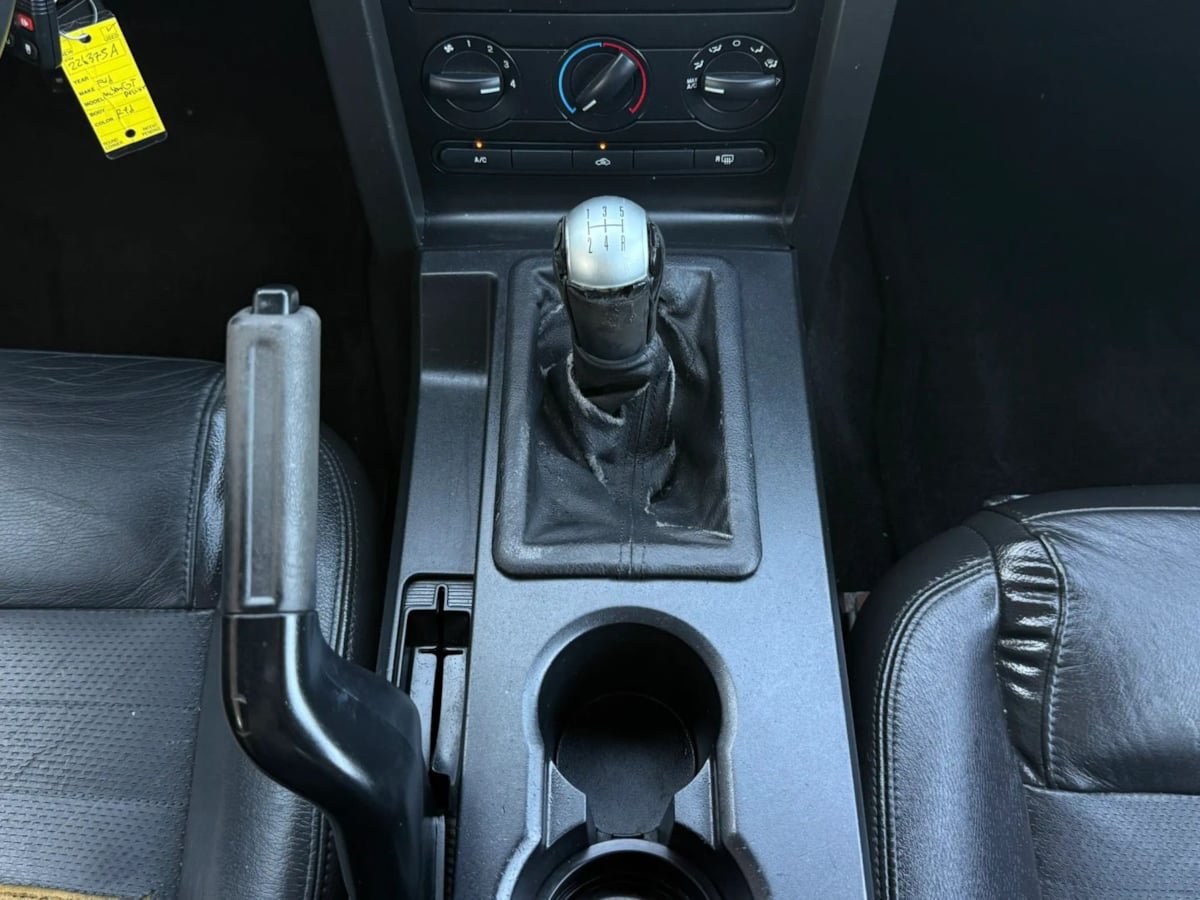 Used 2005 Ford Mustang GT Premium RWD image 40