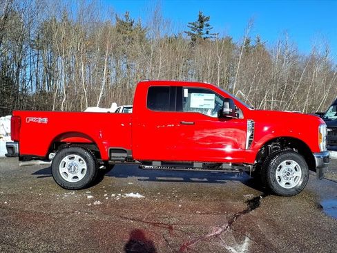 New 2026 Ford F250 XLT w/ FX4 Off-Road Package image 3