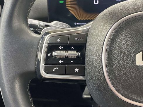 Used 2025 Kia Sorento EX FWD image 21