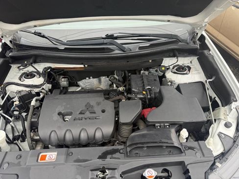 Used 2019 Mitsubishi Outlander SEL image 21