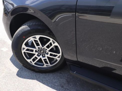 New 2026 Ford Expedition Active RWD image 4