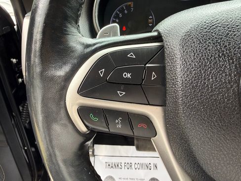 Used 2017 Jeep Grand Cherokee Altitude image 37