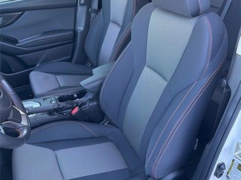 Used 2019 Subaru Crosstrek 2.0i Premium w/ Eyesight System image 9