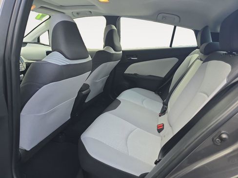 Used 2017 Toyota Prius Three w/ Advanced Technology Package FWD image 19