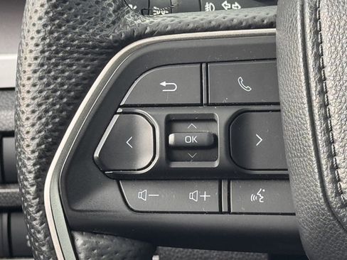 Used 2024 Toyota Tacoma TRD Off-Road image 23