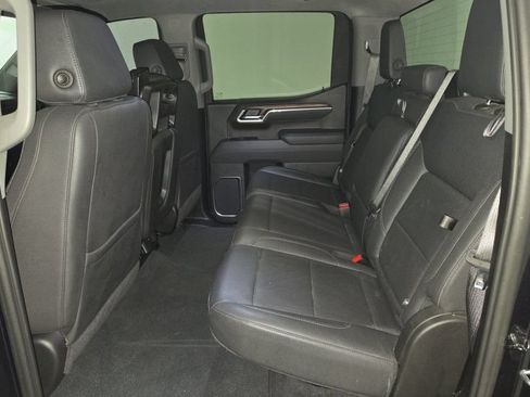 Used 2025 GMC Sierra 1500 SLT AWD/4WD image 5