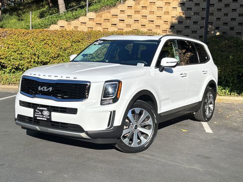 Used 2022 Kia Telluride S image 1