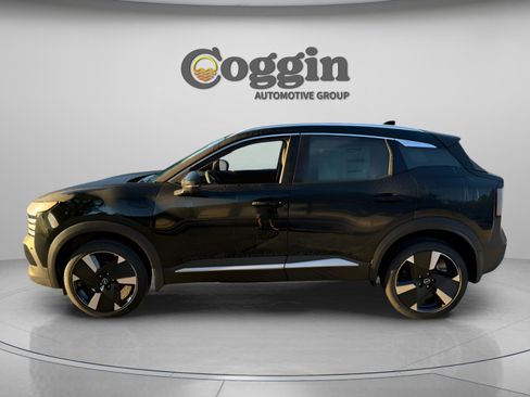 New 2026 Nissan Kicks SR FWD image 2