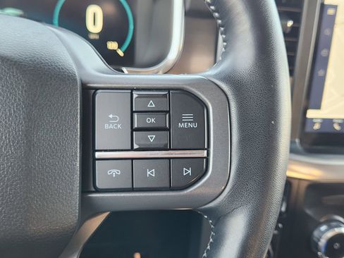 Used 2023 Ford F150 Lariat w/ FX4 Off-Road Package image 31