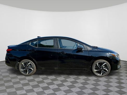 New 2025 Nissan Versa SR image 5