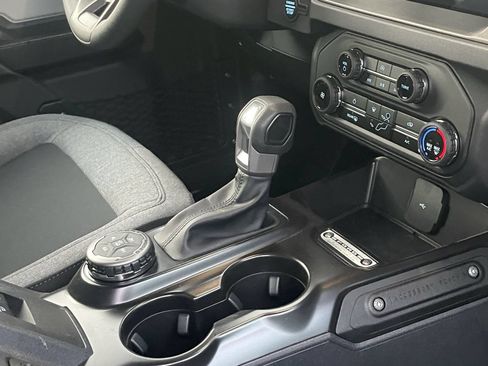 Used 2026 Ford Bronco 2-Door w/ Sasquatch Package AWD/4WD image 8