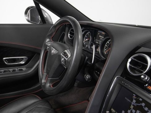Used 2018 Bentley Continental GT AWD/4WD image 47