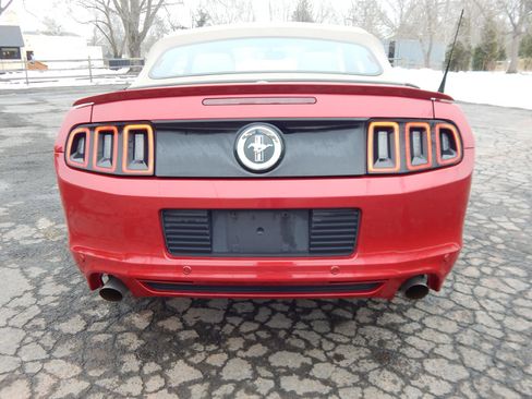 Used 2013 Ford Mustang Premium image 12